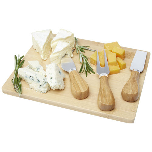 Tabla de quesos y utensilios