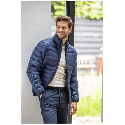 Chaqueta aislante de material reciclado
