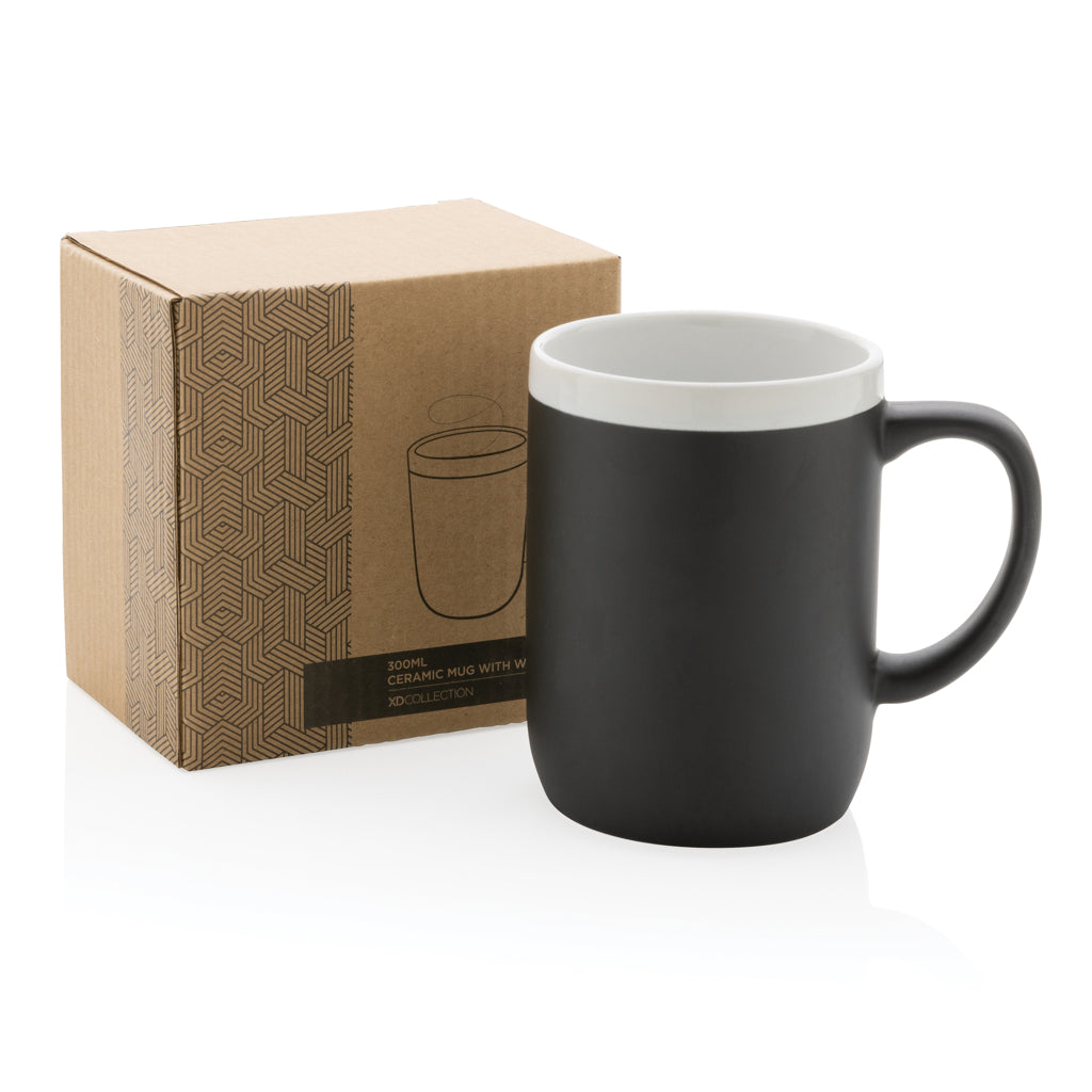 Taza de cerámica con borde