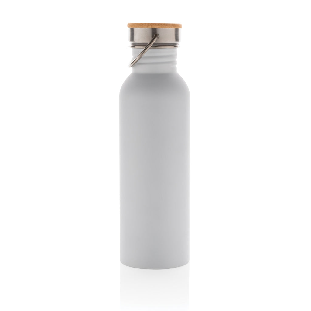 Botella moderna de acero inoxidable con tapa de bambú.