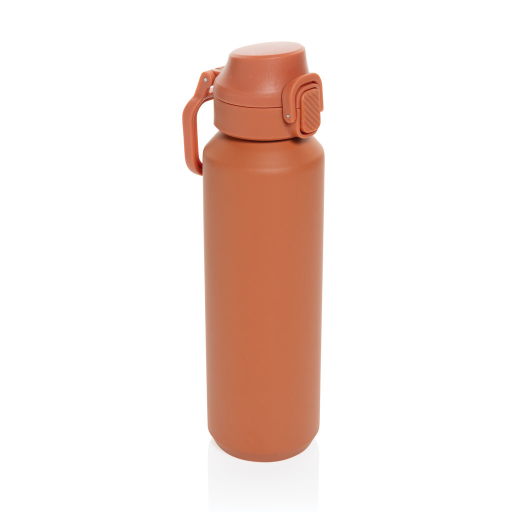Botella deportiva con cierre de acero reciclado RCS, 600 ml