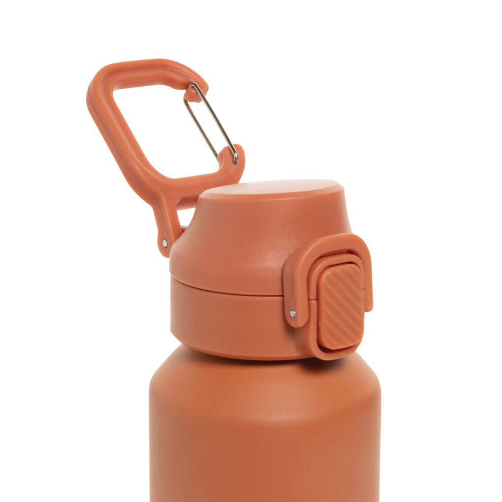 Botella deportiva con cierre de acero reciclado RCS, 600 ml
