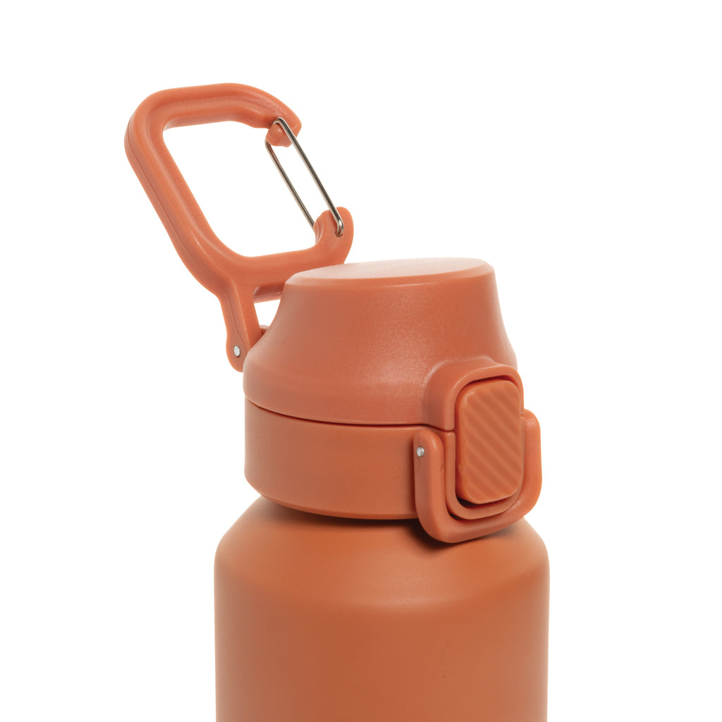 Botella deportiva con cierre de acero reciclado RCS, 600 ml